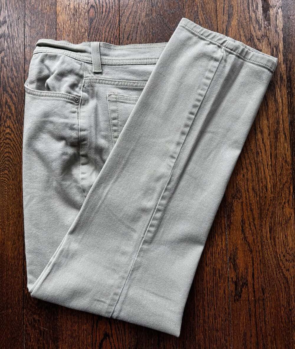 VINTAGE ‘00s Gloria Vanderbilt SZ 8 Green Sage TWILL WOMEN’S STRAIGHT LEG JEANS